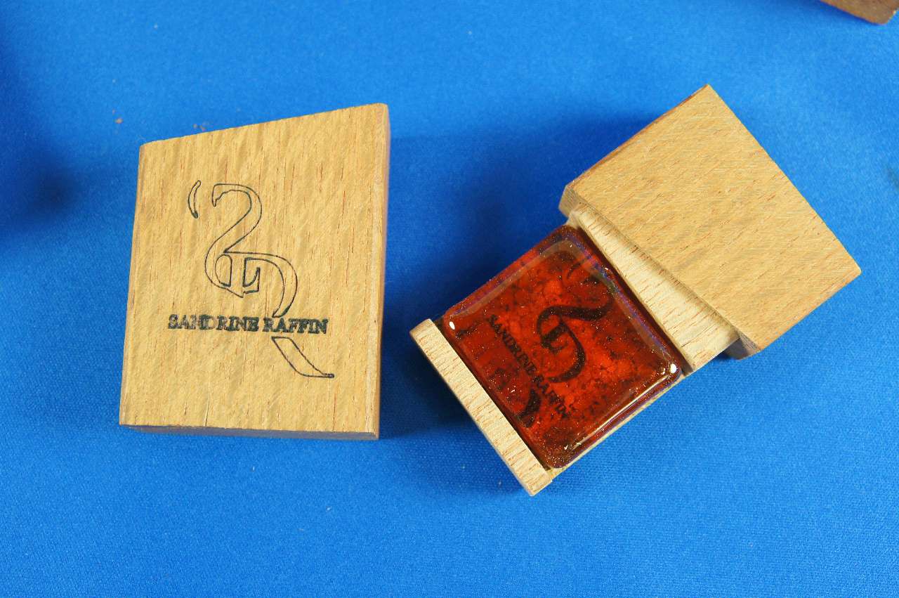 画像: Ｓ．ラファン松脂／バイオリン・ビオラ・チェロ S.Raffin Rosin Woodenbox