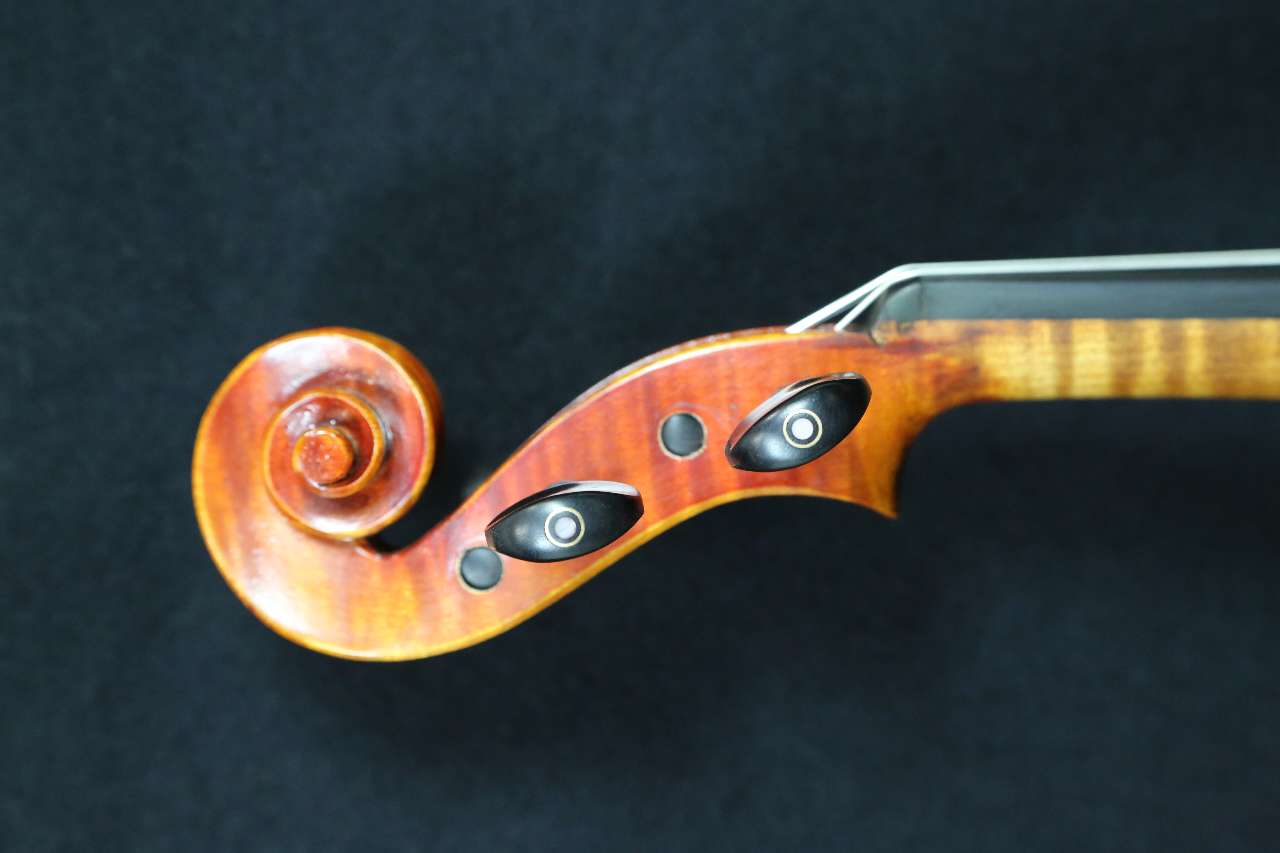 画像: Ma Zhibin工房ファインレベル・バイオリン・ワンピースバック