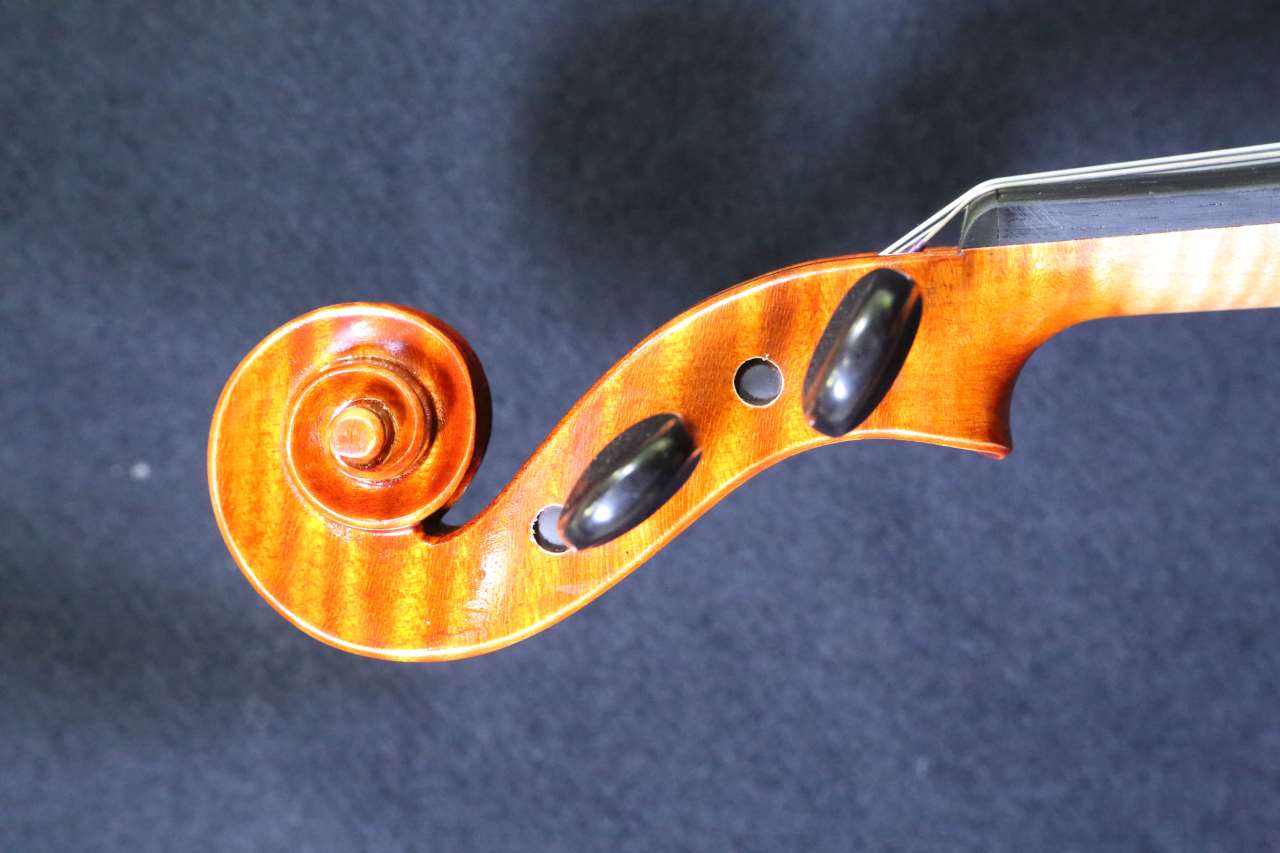 画像: カローラヘンデル工房 ストラディバリモデルバイオリン ドイツ製  Carola Hendel violin Stradivari Model #202