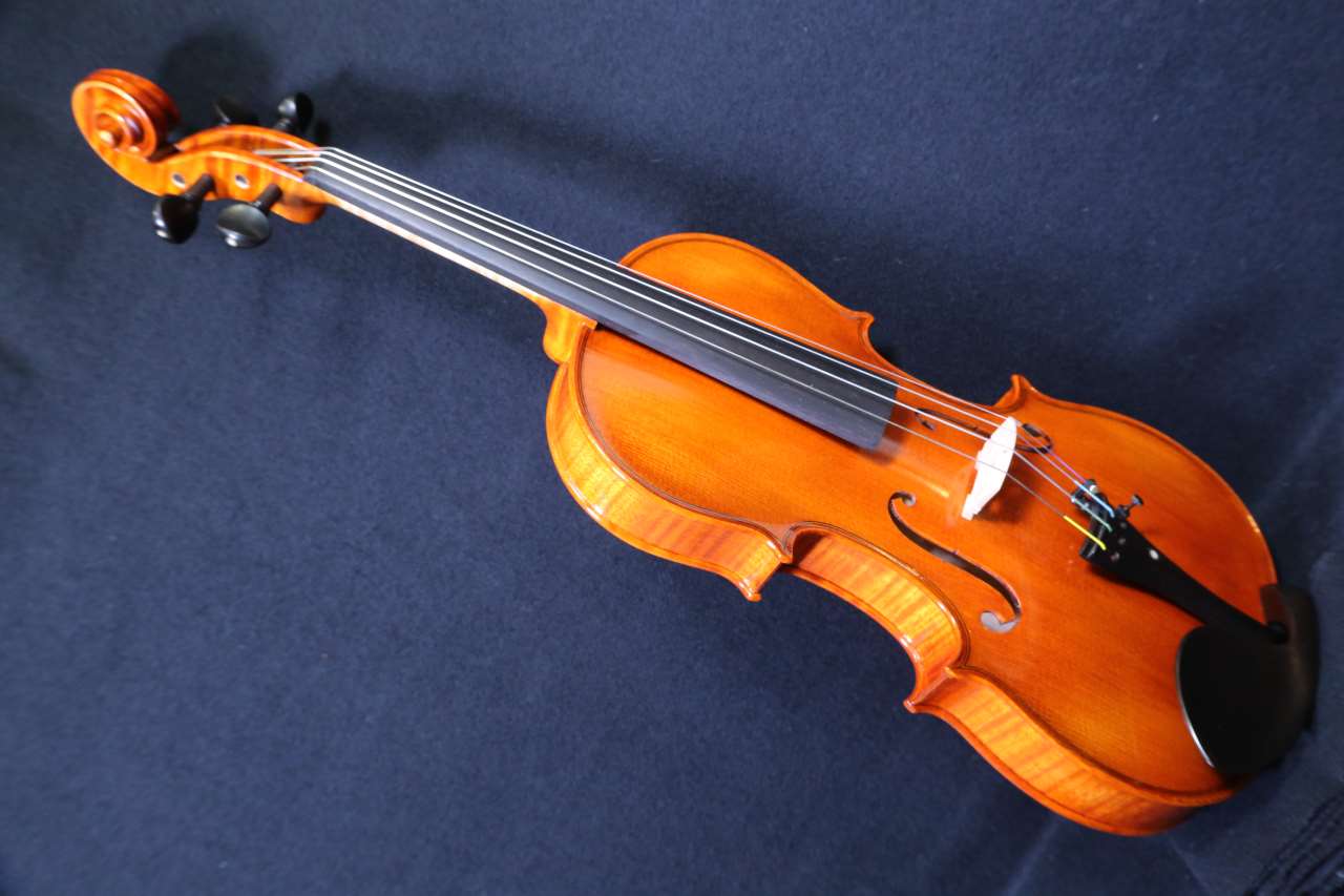 画像: カローラヘンデル工房 ストラディバリモデルバイオリン ドイツ製  Carola Hendel violin Stradivari Model #203