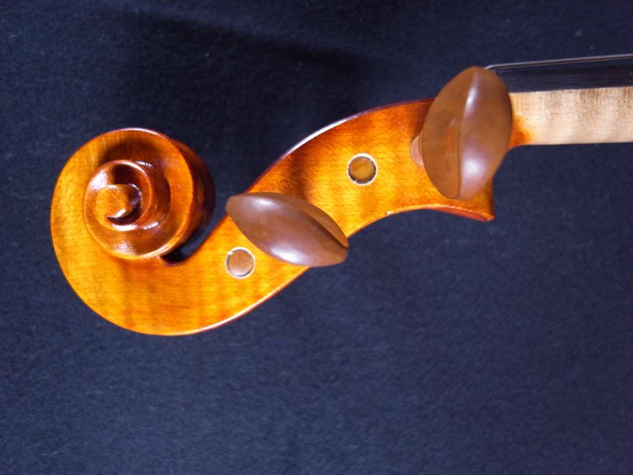 画像: カローラヘンデル工房 ストラディバリモデルバイオリン ドイツ製  Carola Hendel violin Stradivari Model #203