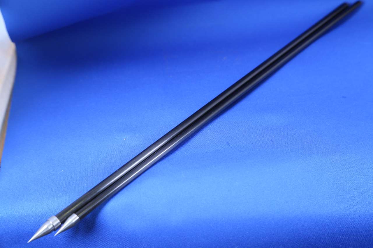 画像: ソリッドカーボンファイバエンドピン ロッド 直径 8, 10mm New Harmony Music Carbon Fiber Cello Endpin rod with heat-treated metal tip 