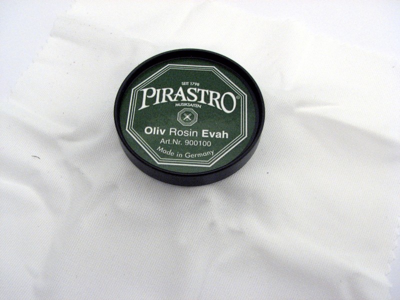 画像: ピラストロ・オリーブ松脂／バイオリン・ビオラ・チェロ Pirastro Olive Rosin