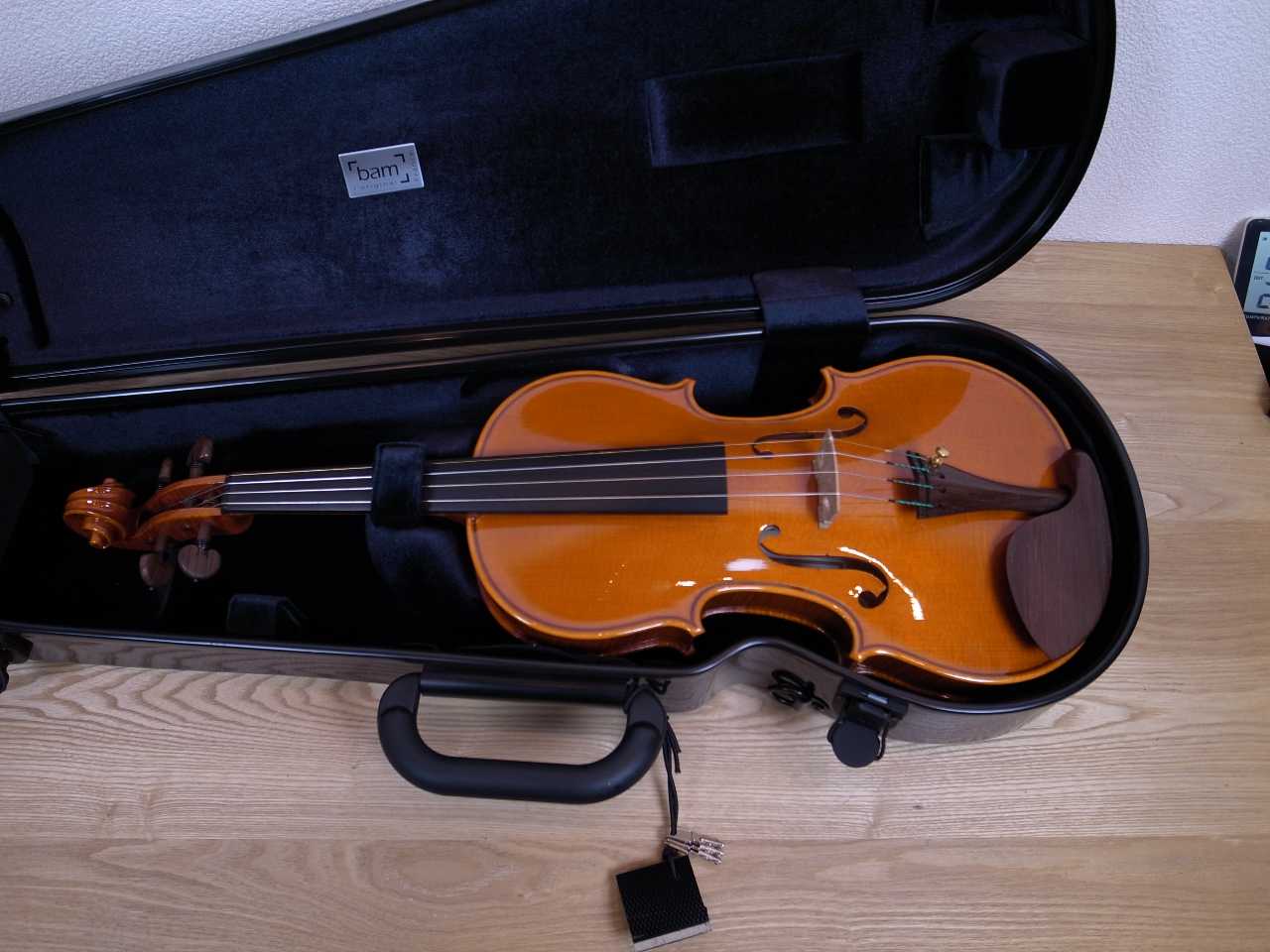 画像: ＢＡＭハイテック・フォルメ・バイオリンケース（カーボンブラック）１．５Ｋｇ BAM Hitech Forme violin case 2002XLC / CARBON