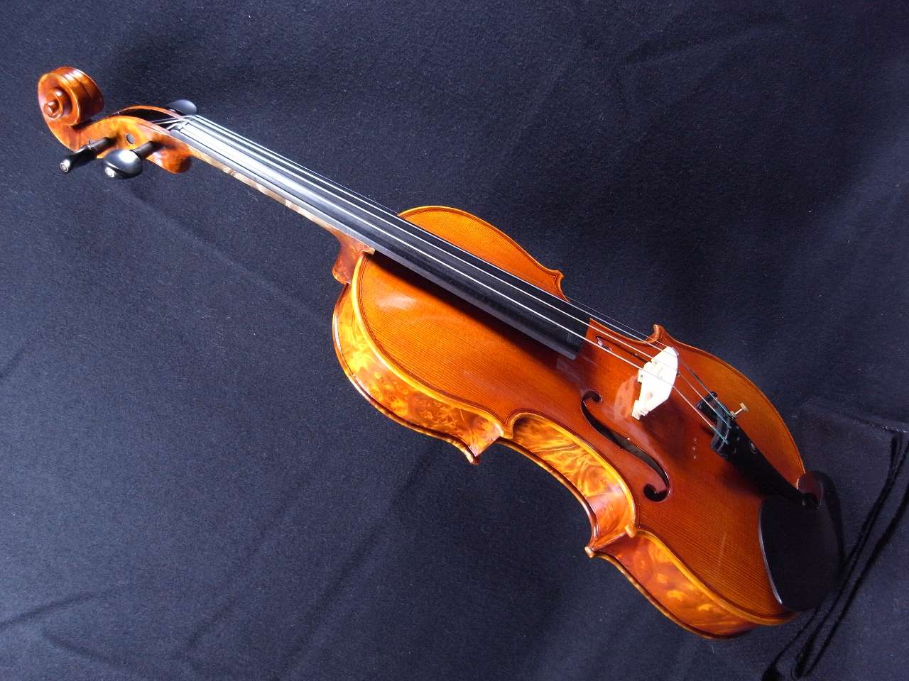 画像: Ma Zhibin工房ファインレベル・バーズアイメイプル・バイオリン