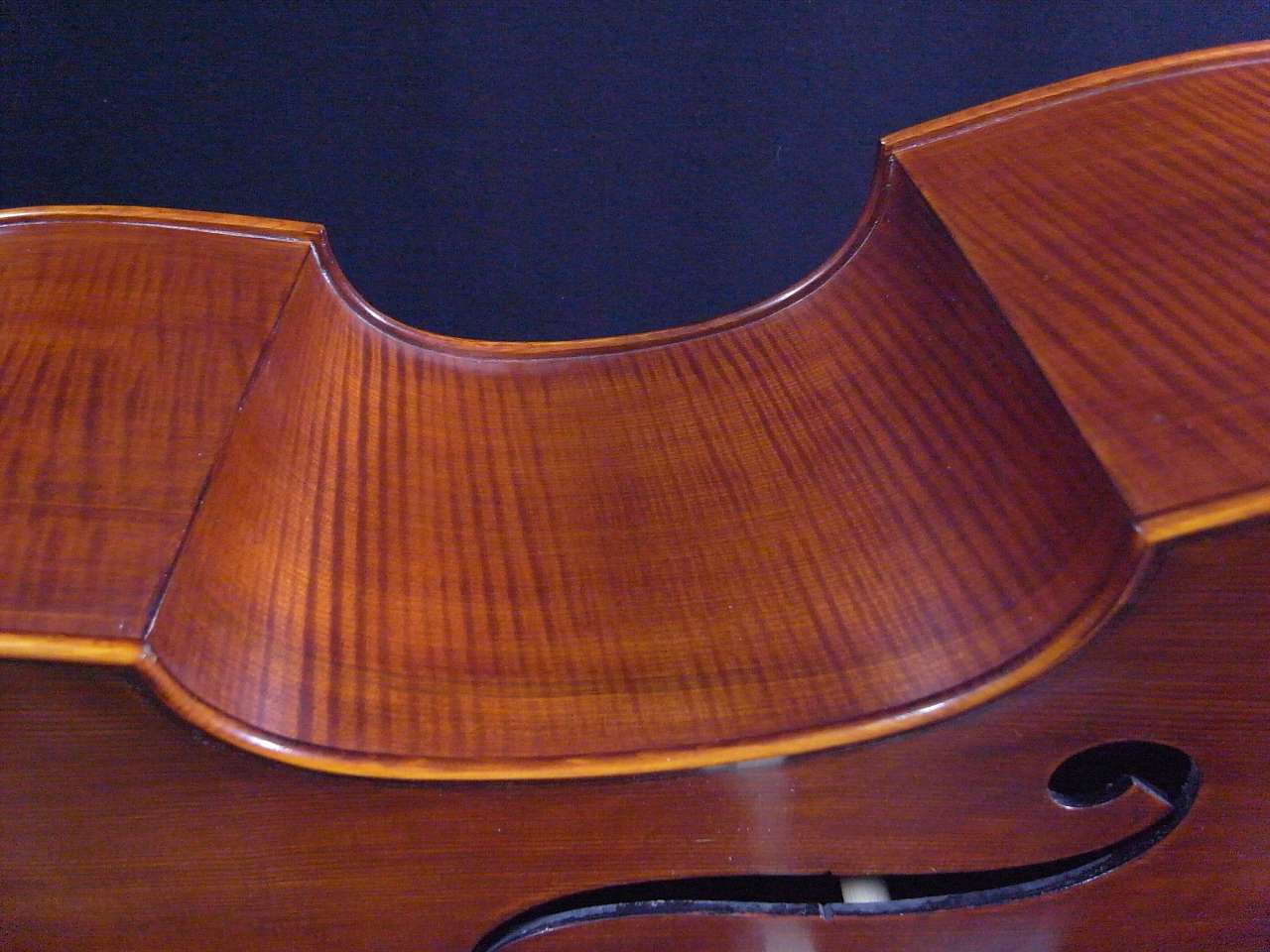 画像: Ma Zhibin 1/2 Size Gamba Shape Advance level Doublebass / Ｍａ工房アドバンスレベル・コントラバス・１／２サイズ・ガンバシェイプ