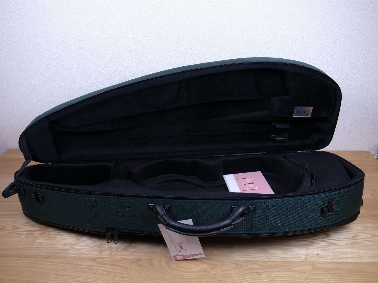 画像: ＢＡＭクラシックＩＩＩ・ハーフムーンバイオリンケース２．４Ｋｇ BAM classicIII violin case 5003S