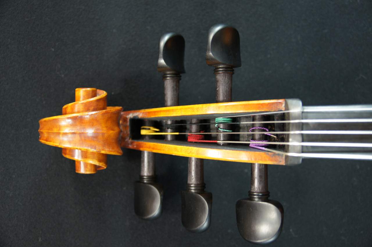 画像: Ｍａ Ｚｈｉｂｉｎ工房 ファインアドバンスレベル４／４サイズ５弦チェロ！！