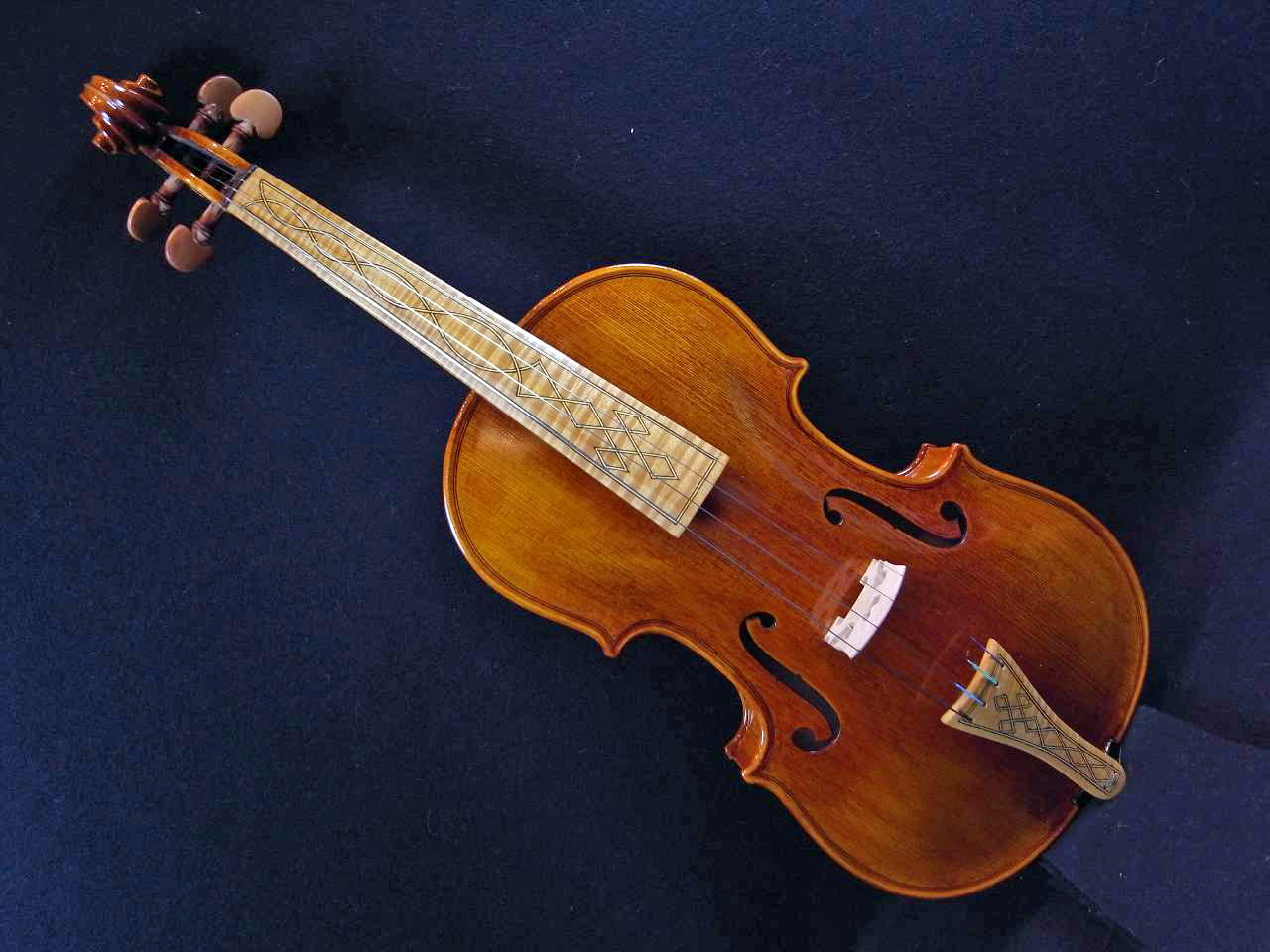 バロックバイオリン■装飾パーフリング指板