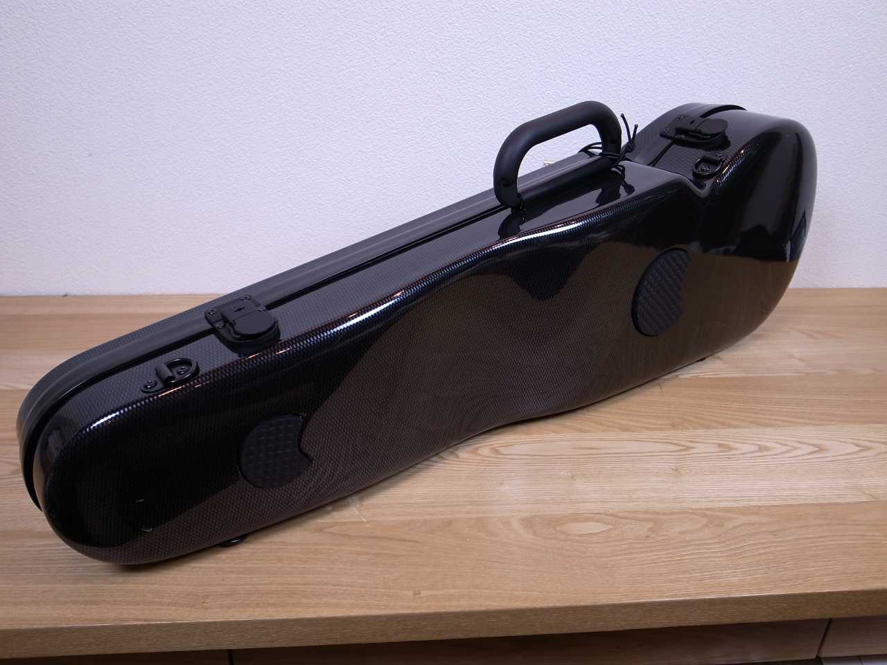 画像: ＢＡＭハイテック・フォルメ・バイオリンケース（カーボンブラック）１．５Ｋｇ BAM Hitech Forme violin case 2002XLC / CARBON