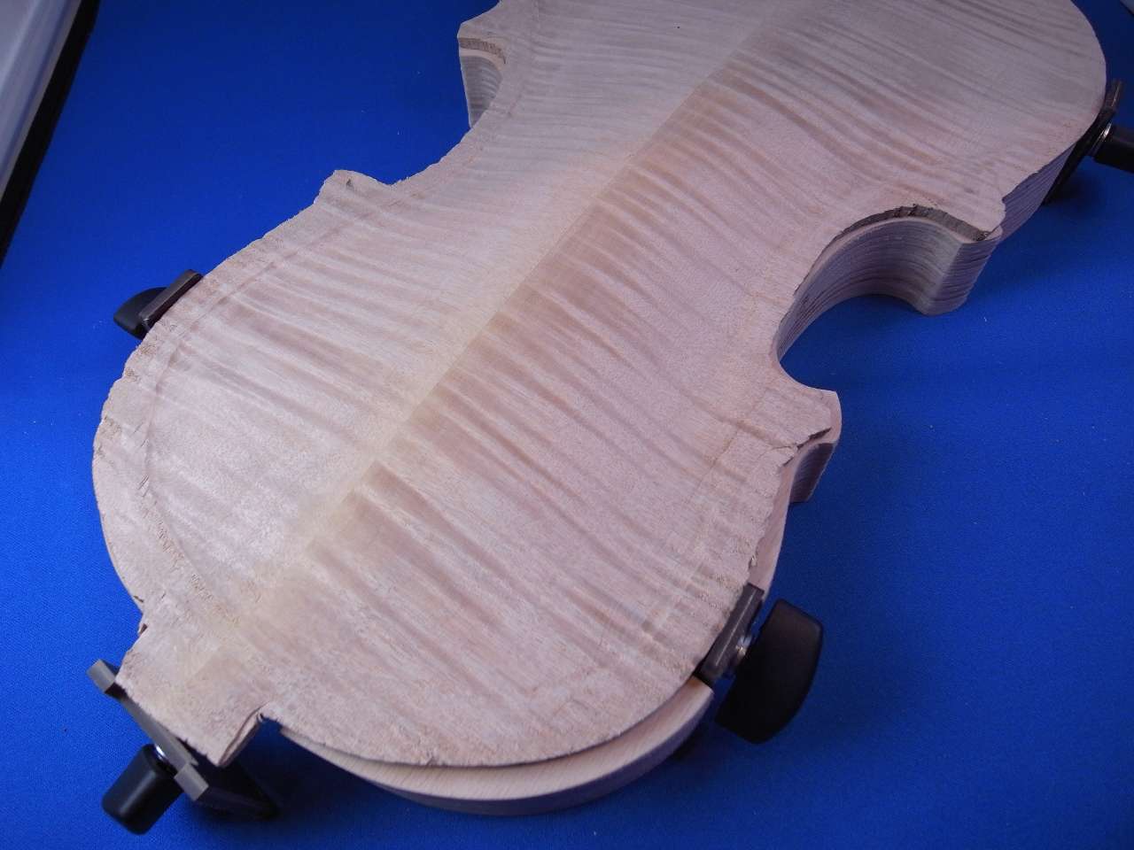 画像: ボガーロ＆クレメンテ・バイオリンフォーム・プレート Bogaro&Clemente Violin form plate